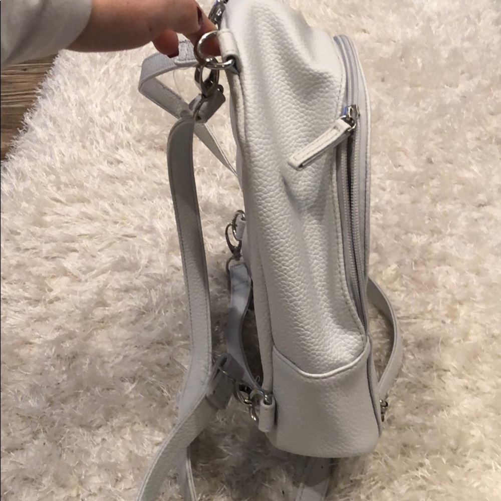 White backpack - Picture 3 of 5